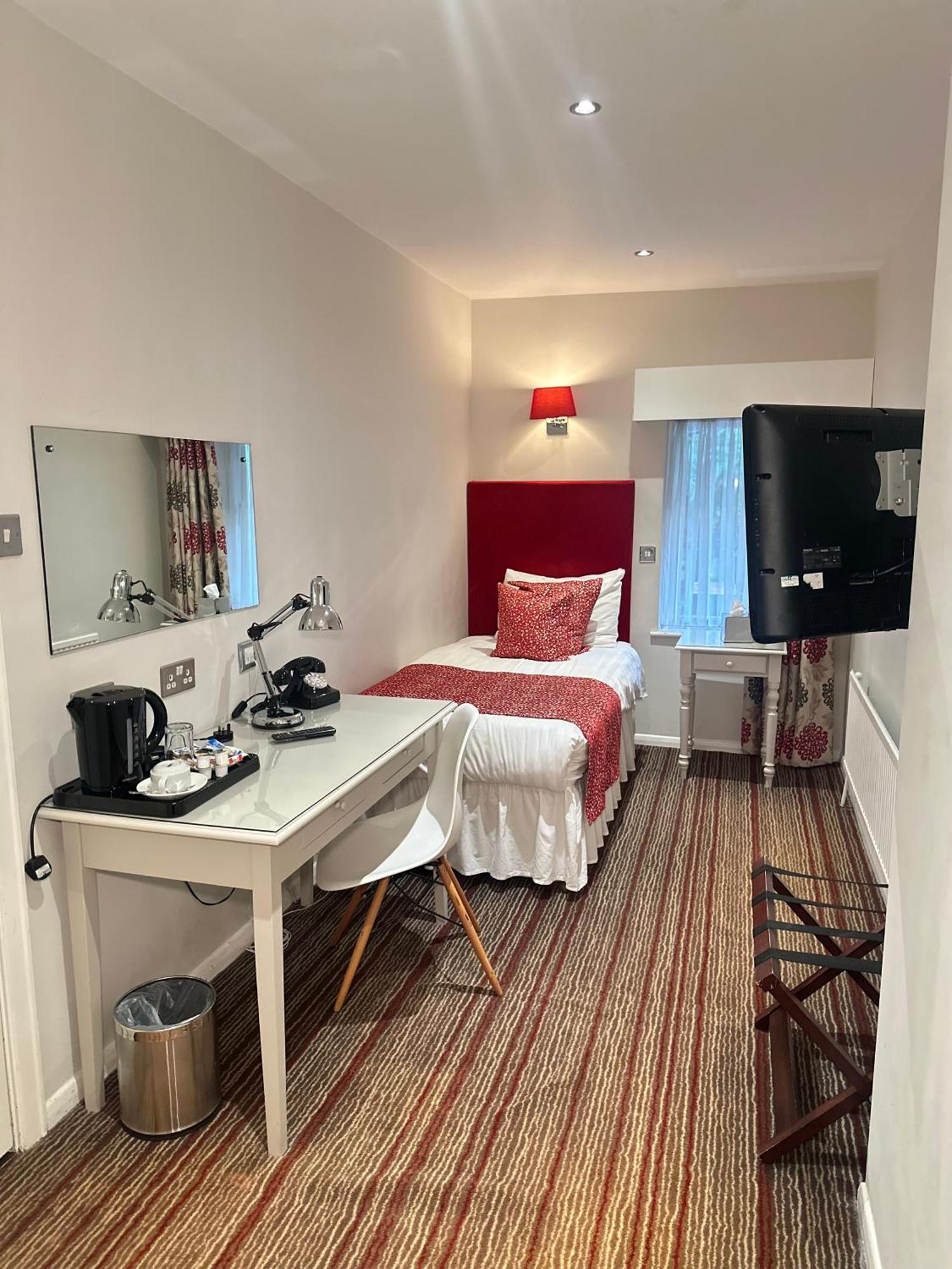 The Casa Hotel, Sure Hotel Collection By Best Western Yateley Exterior foto